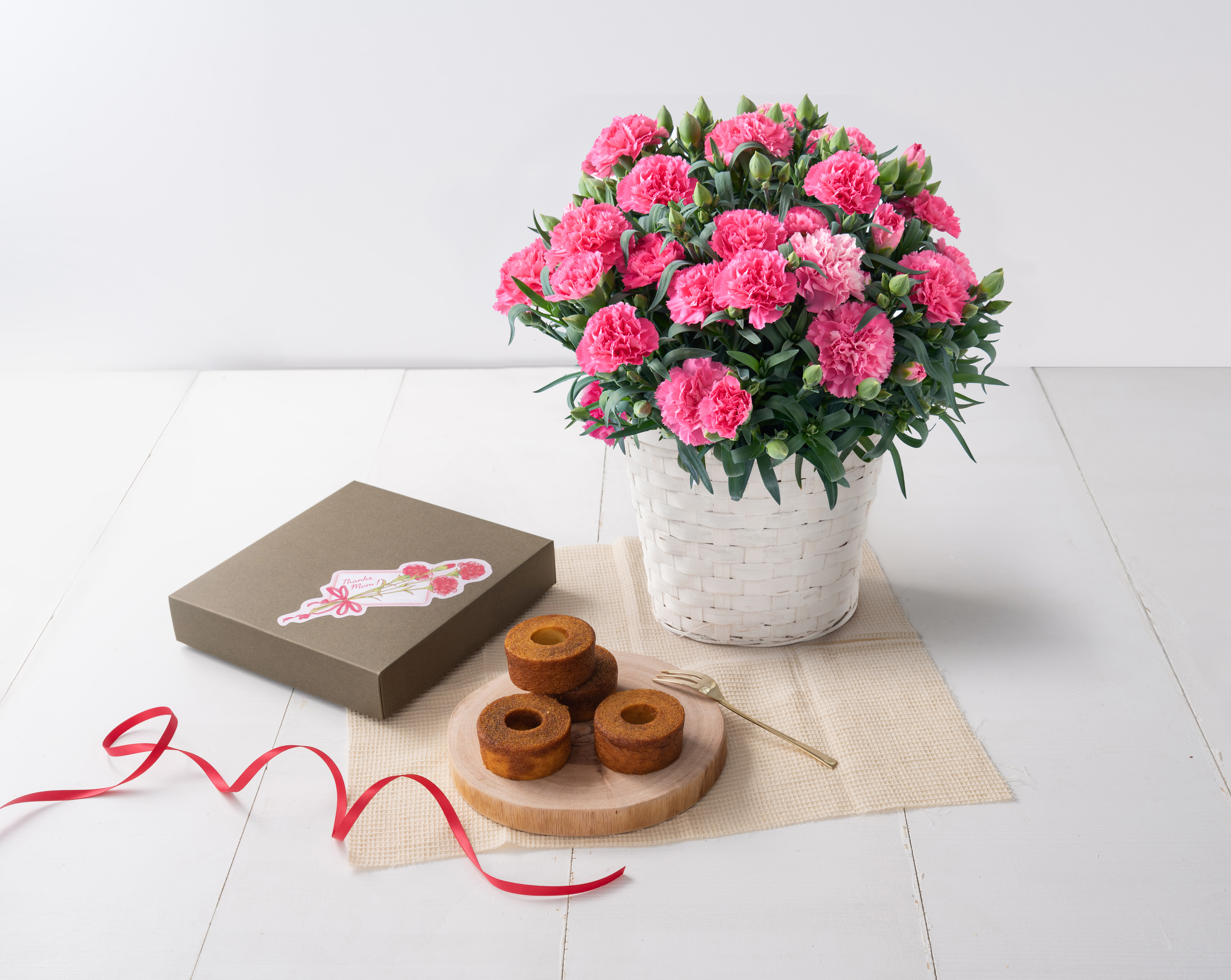 ④【母の日】ホシファーム　カーネーション＆焦がしキャラメルがしみ込んだバーム【特別価格】