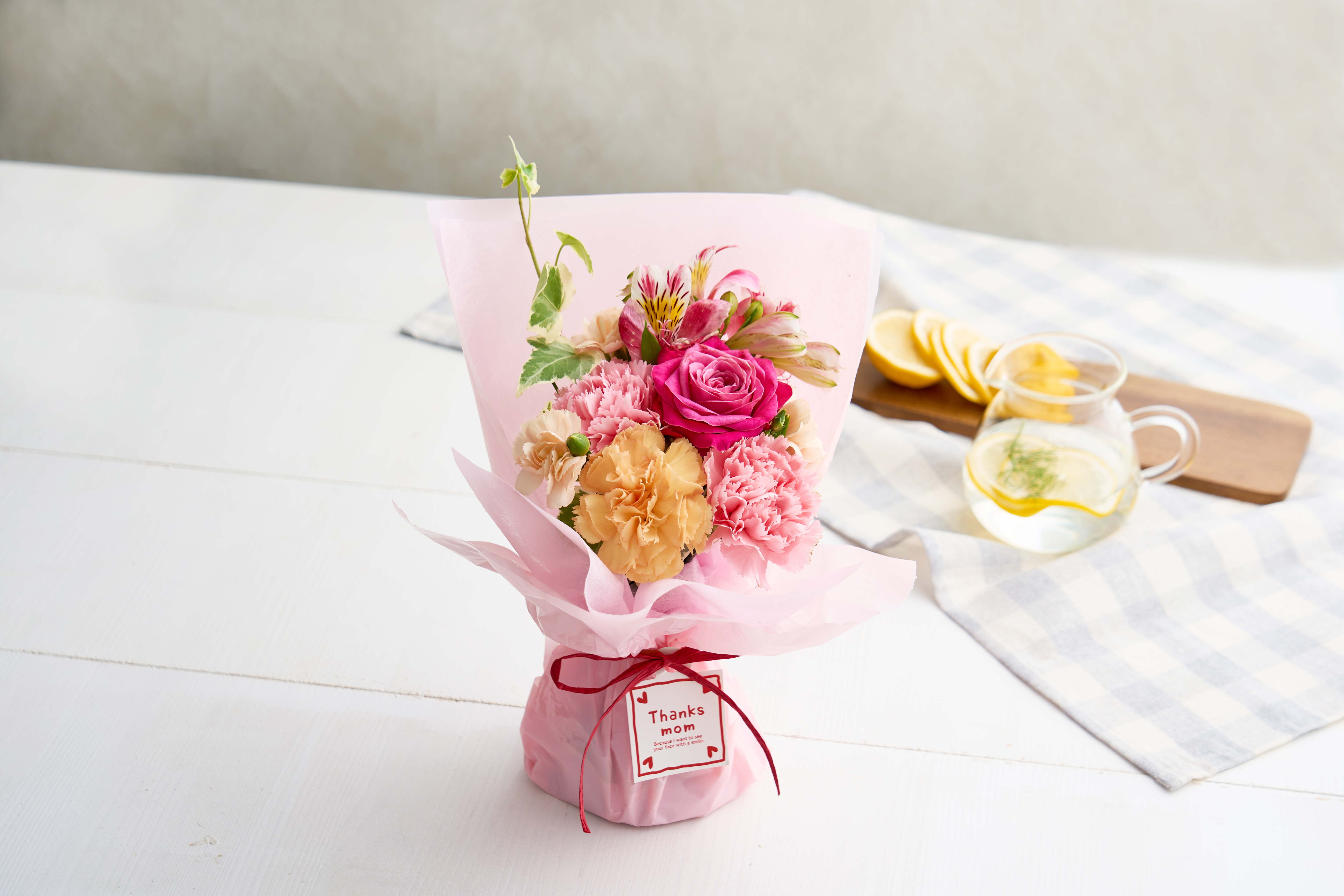 ⑨【母の日】そのまま飾れるバラとカーネーションのブーケ（早割）