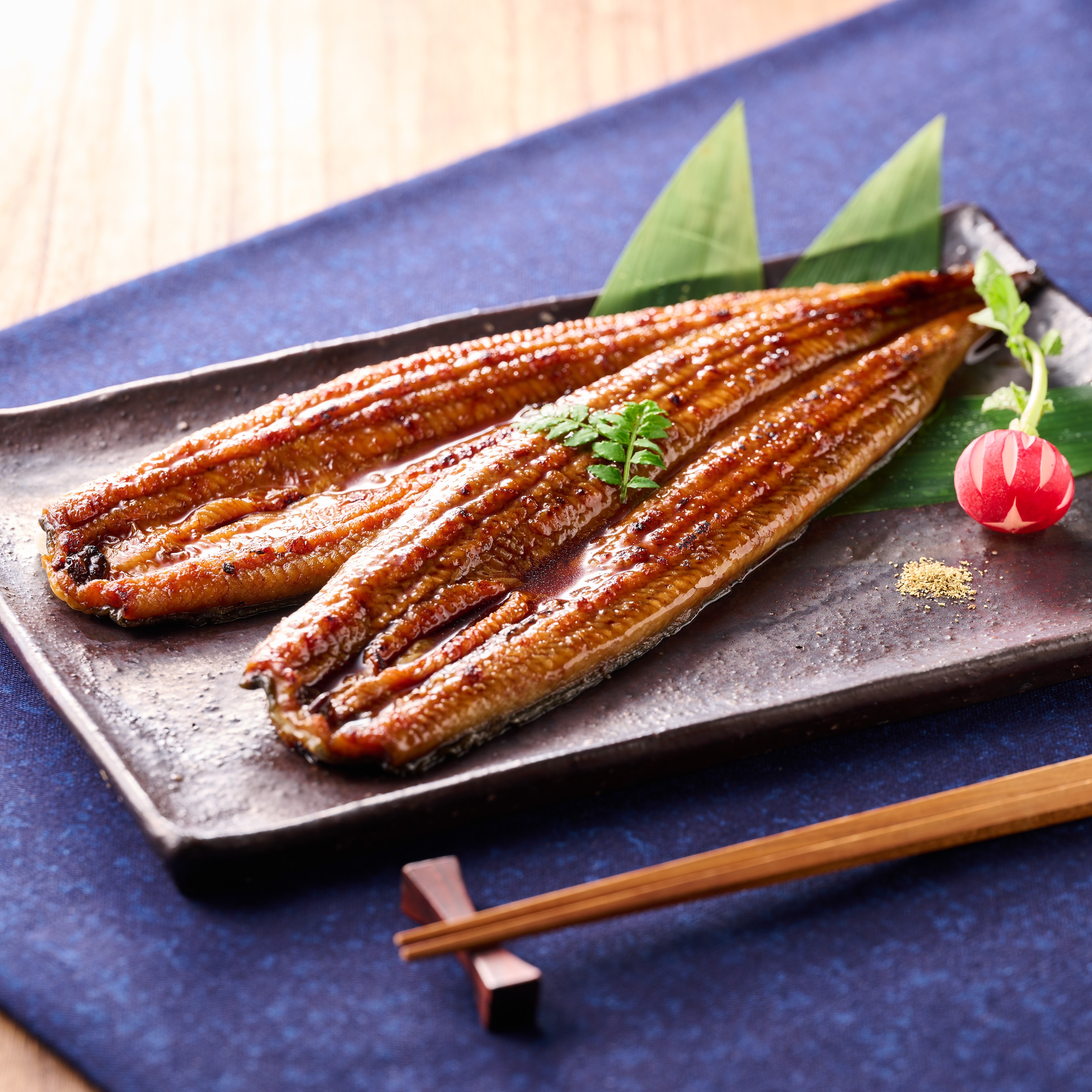 鰻楽　九州産うなぎ蒲焼２尾セット