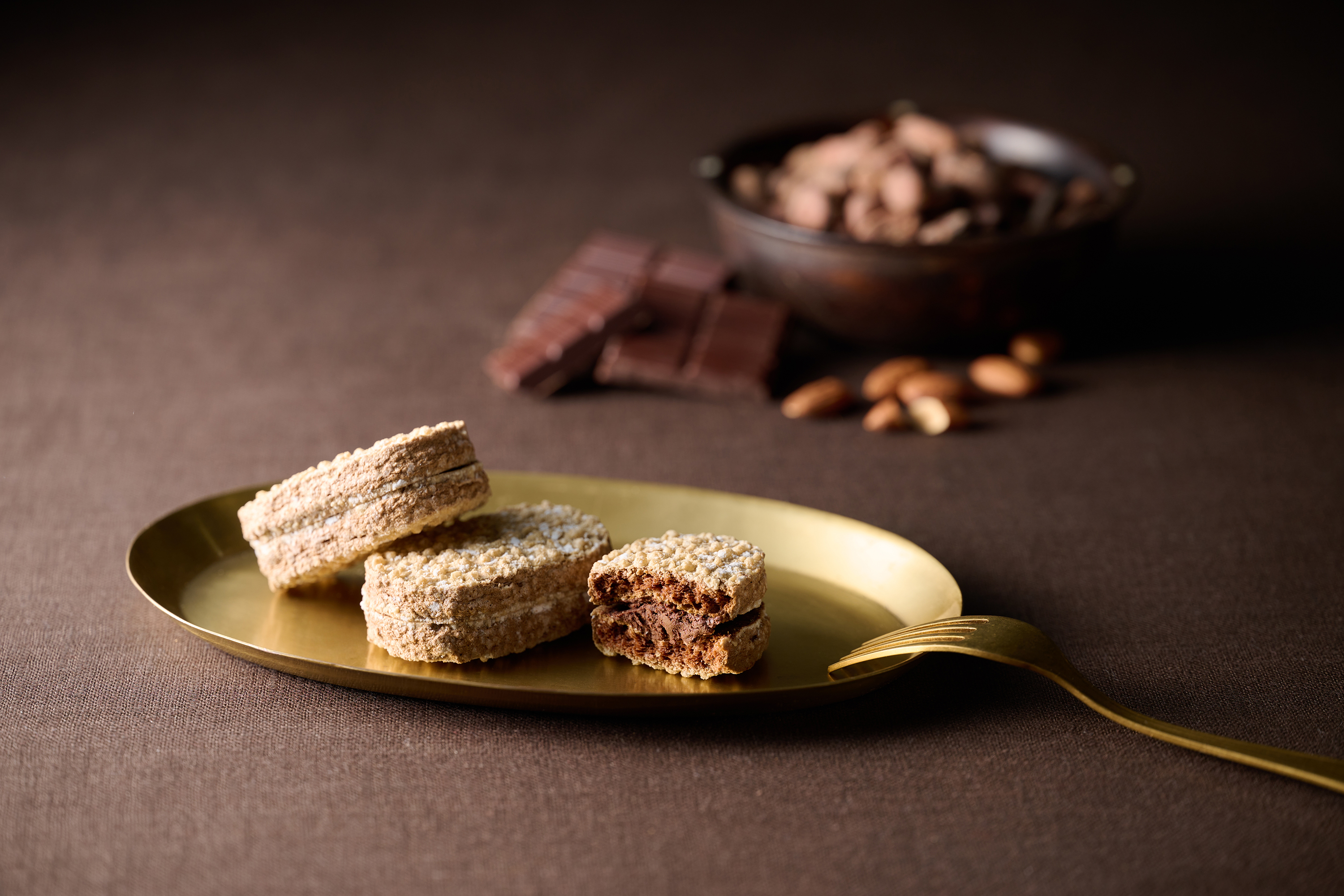 リーガロイヤルホテル　アーモンドショコラサンド